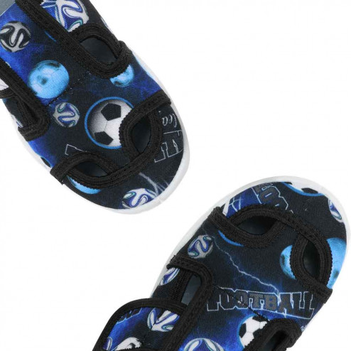 kapcie buty chłopięce do przedszkola domowe trampki tenisówki raweks igor I13 granatowo-niebieskie w piłki, football