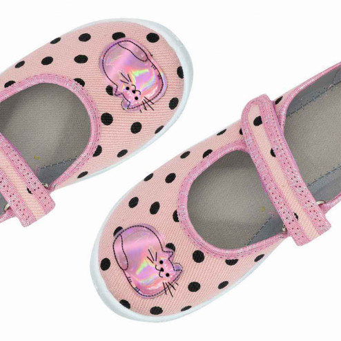 buty-dziewczece-baleriny-na-rzep-Raweks-rozowe-w-groszki-kotek
