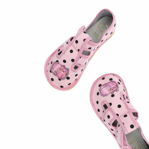 kapcie-buty-dziewczece-barefoot-rozowe-w-groszki-z-kotkiem-Raweks-Zuzia-Z22