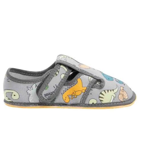 barefoot-zuzia-dinozaury